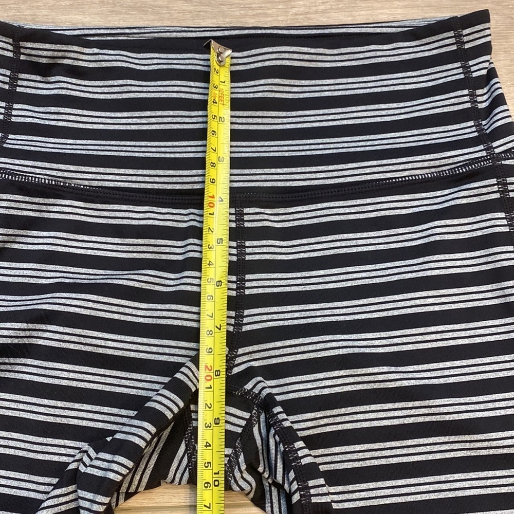 Athleta | Chaturanga Capris‎ | High Rise Cropped Yoga Leggings - Picture 10 of 11